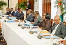 Un Conseil des Ministres ivoirien crucial se reunit sous la presidence dAlassane Ouattara. 1