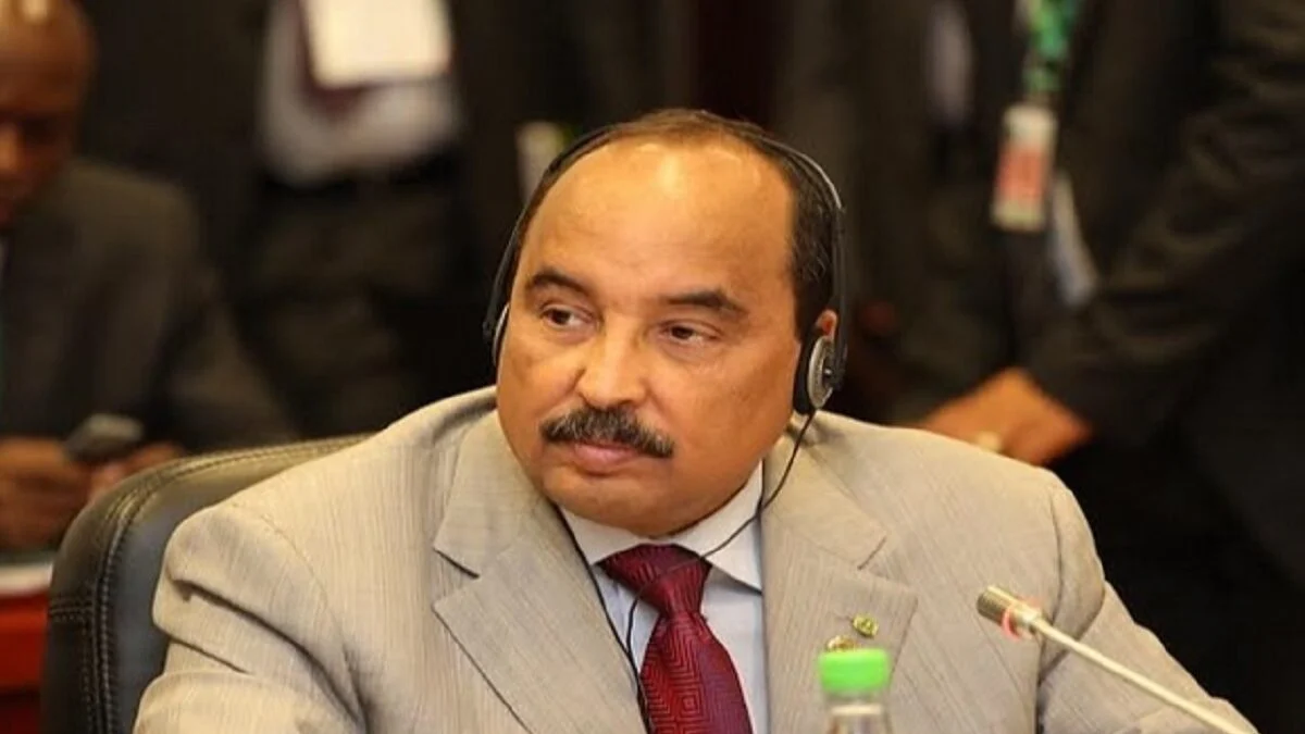 Presidentielle 2024 Mohamed Ould Abdel Aziz depose sa candidature a la surprise generale